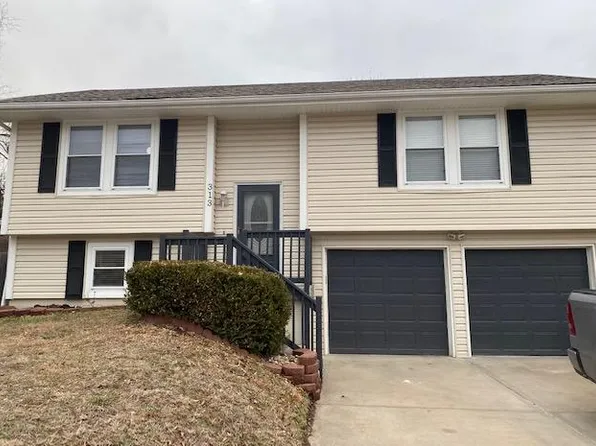 313 W Murray Ct, Liberty, MO 64068