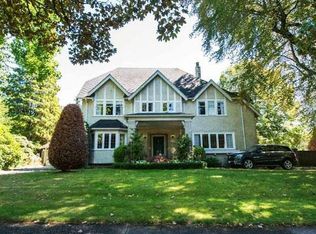 5588 Churchill St, Vancouver, BC V6M3G9