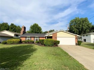 1767 Larkspur Dr, Lyndhurst, OH