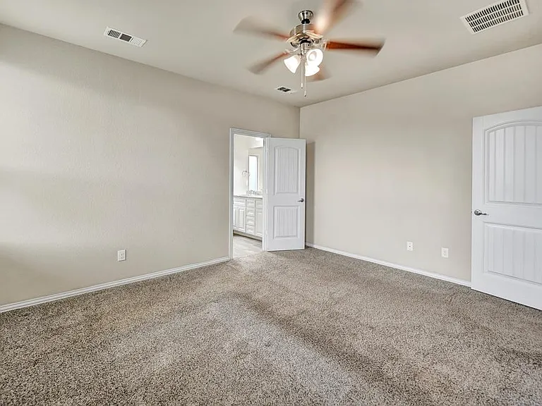 6711 Hall Of Fame Blvd — Photo 15