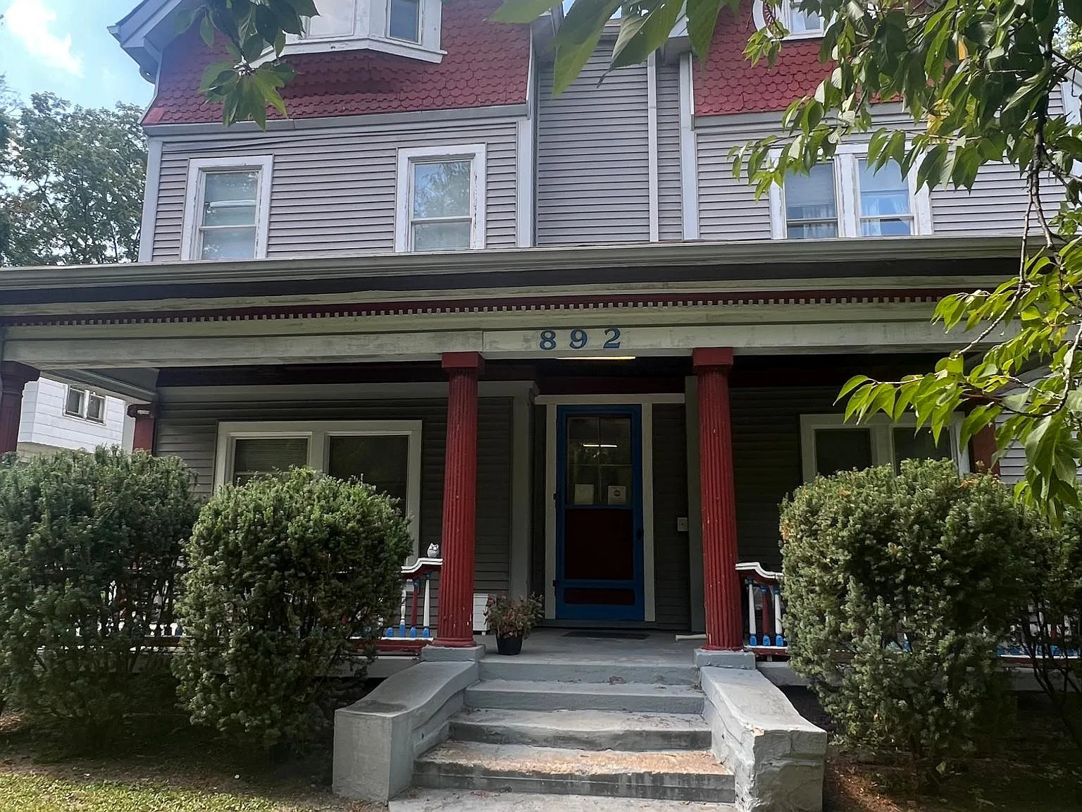 892 Woodruff Place Middle Dr — Photo 1
