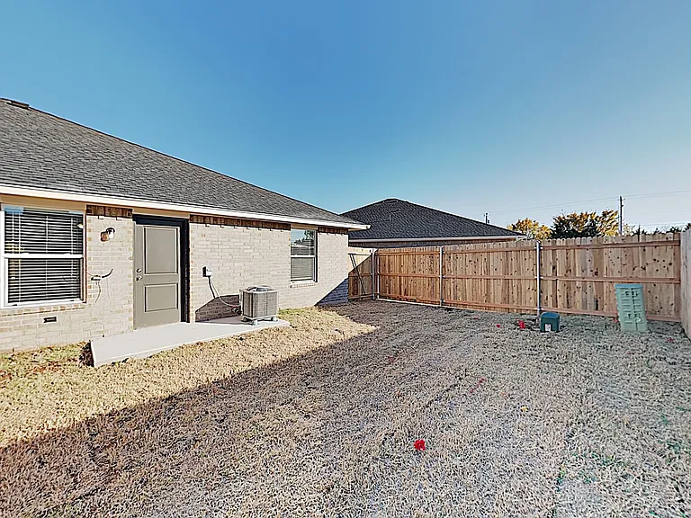 5017 Avion Ct — Photo 11
