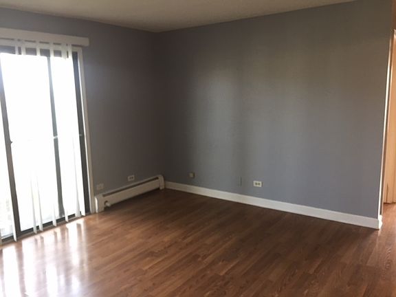 3rd image of 410 Gregory Ave