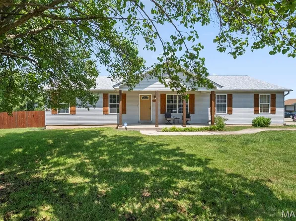 710 Worthington Dr, Warrenton, MO 63383