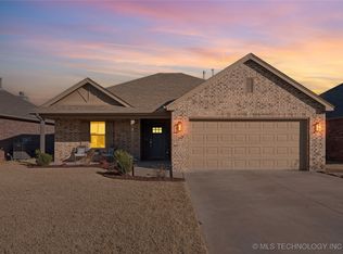 14185 S 270th East Ave, Coweta, OK 74429