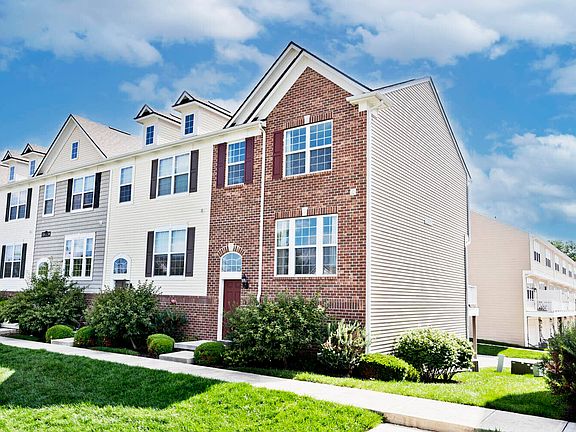 2nd image of 12692 Tamworth Dr