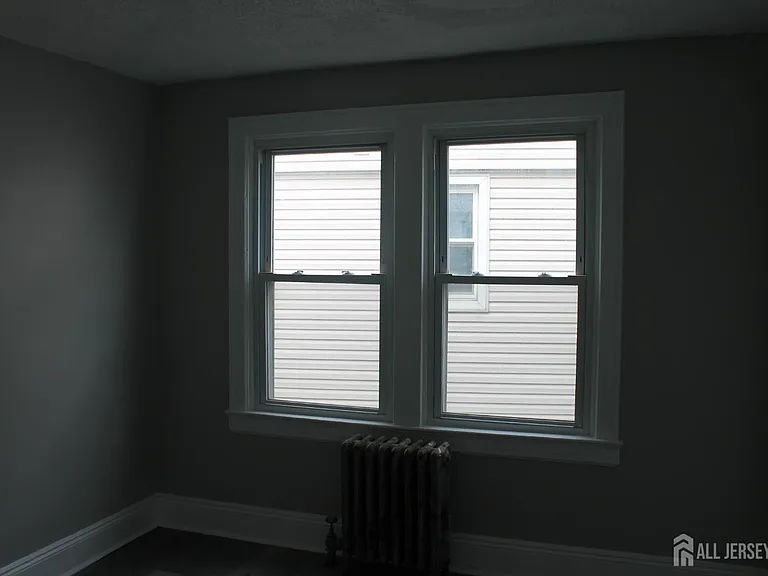 67 Edgar St — Photo 9