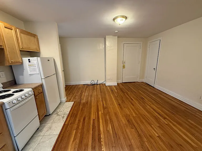 New King Edward Apartments — Photo 23