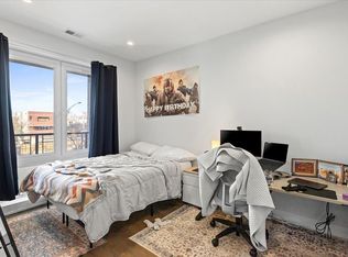 2217 W Madison St #302, Chicago, IL 60612