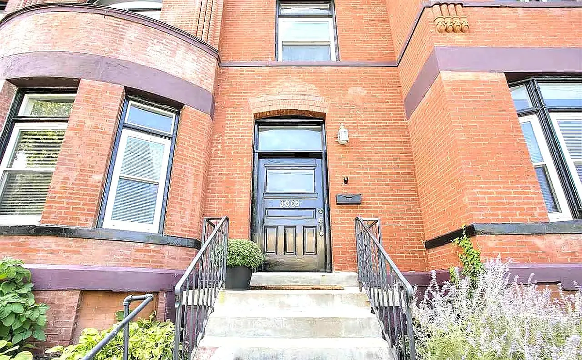 Building Photo - 3005 Pacific St