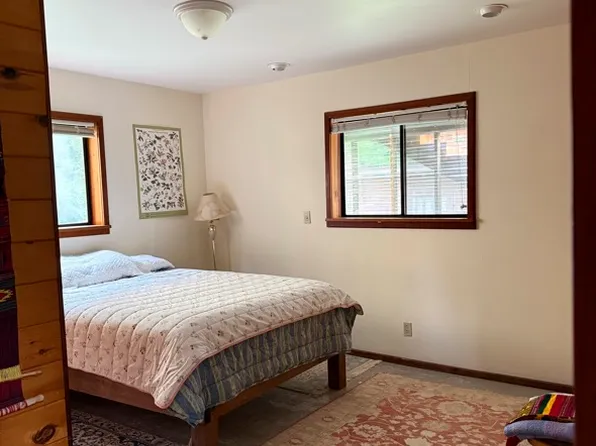 (undisclosed Address), Eureka, CA 95503