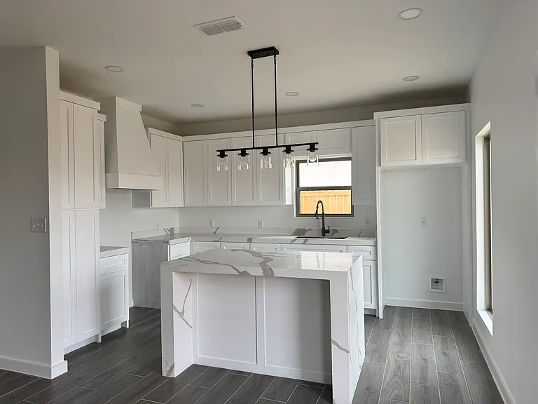 3919 Yoyis St — Photo 4