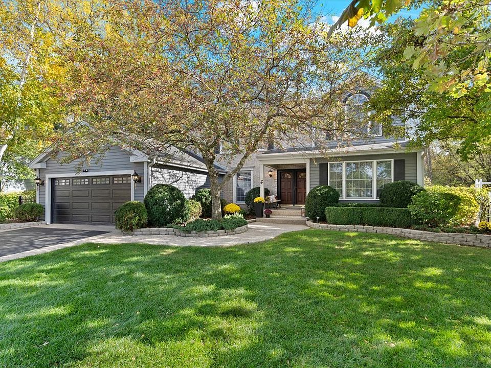 1st image of 1055 Autumn Dr