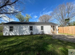 4 Reed Cir, Hooks, TX 75561