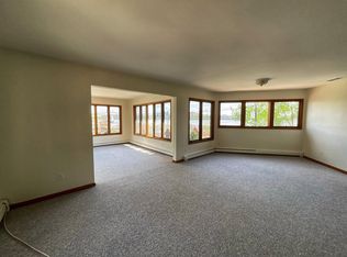 7 Sterling Pl #B, Edgewater, NJ 07020