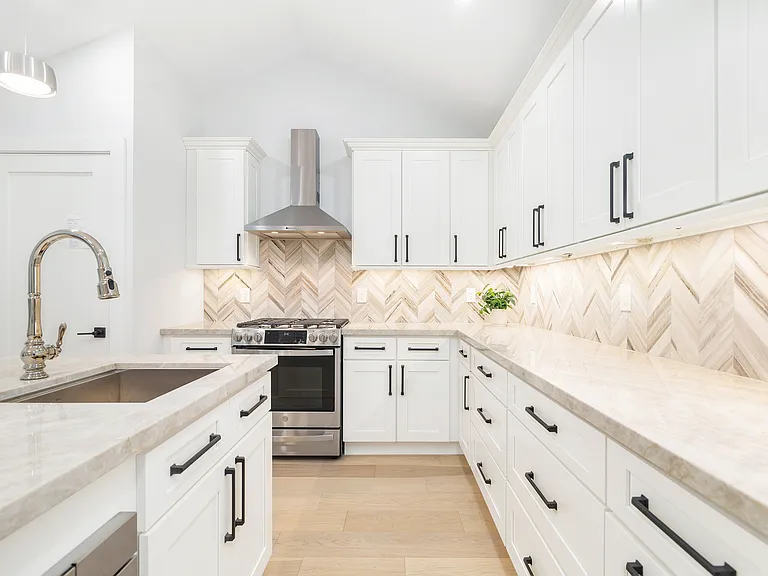 803 Kanuga Dr — Photo 11