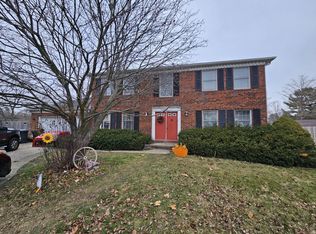 2402 Provine Cir, Urbana, IL