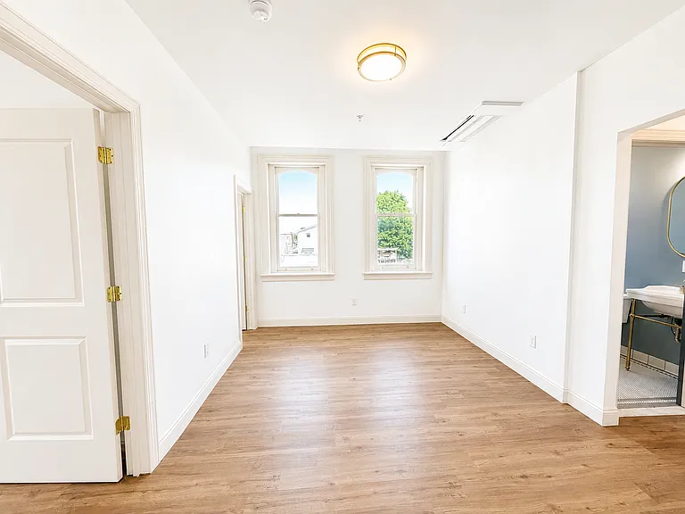 319 Connecticut St #2 — Photo 7