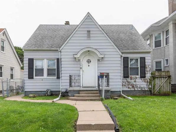128 16th Ave, East Moline, IL 61244