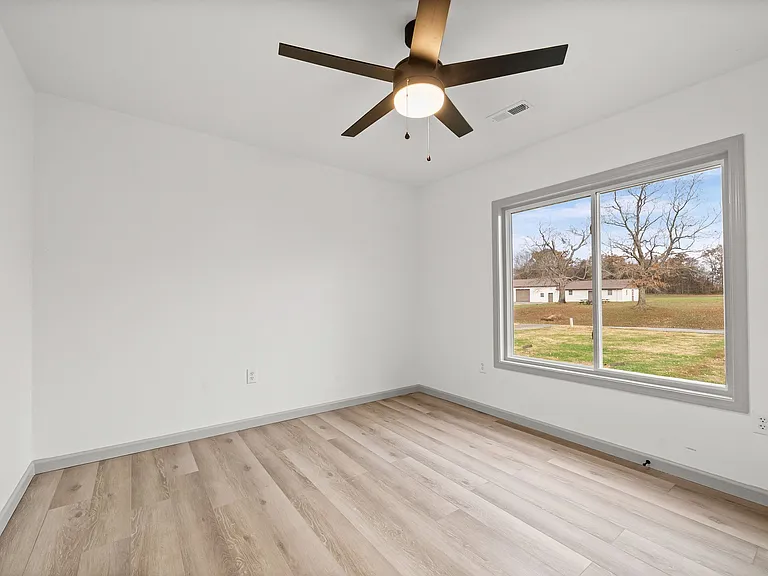 225 Military Rd — Photo 14