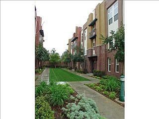 1st image of 742 W 1st St