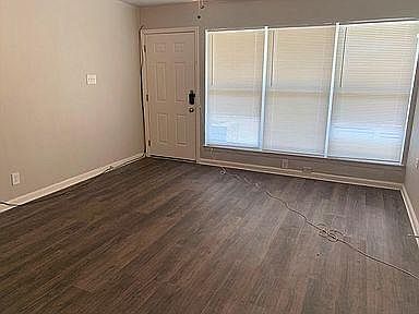 2nd image of 4517 Lois St #4517