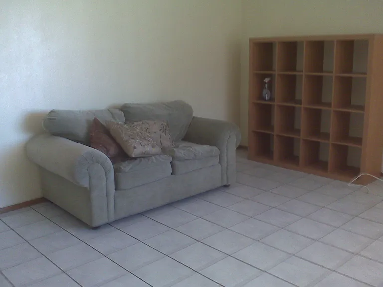 2514 W Butler Dr — Photo 2