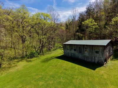 321 Peytons Creek Rd, Pleasant Shade, TN, 37145