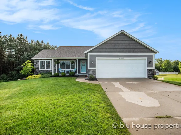 8588 Olive Lake Ct, West Olive, MI 49460