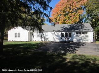 858 Newman Springs Rd, Lincroft, NJ 07738