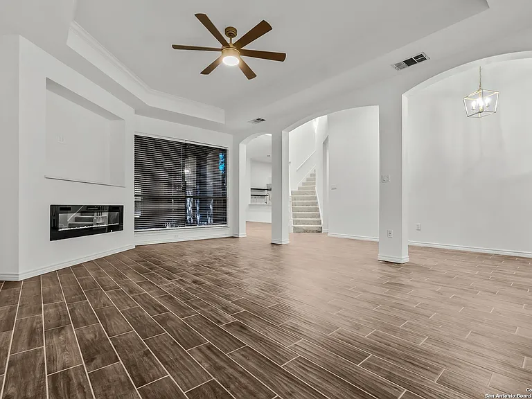 111 Westwood Way — Photo 6