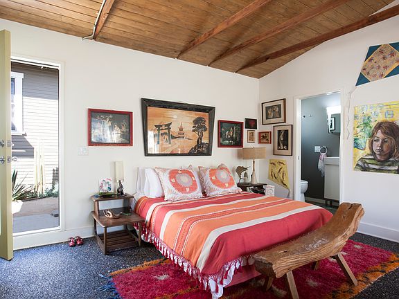 2nd image of 3358 Glendale Blvd #1/4