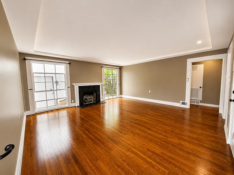 3035 Garrison St — Photo 2