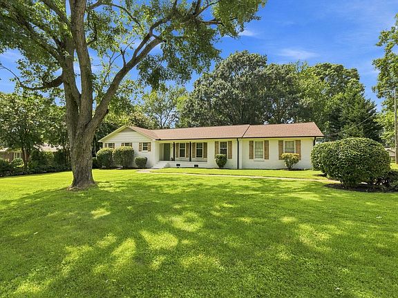3rd image of 376 Grand Teton Dr