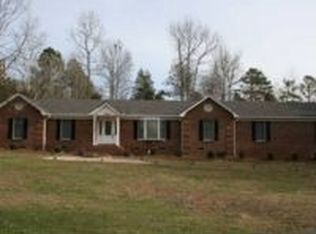 3705 Davis Dr, Charlotte, NC 28270