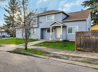 15745B SE Alder St, Portland, OR 97233