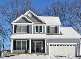 6 Saint Patrick Pl, Ballston Lake, NY 12019