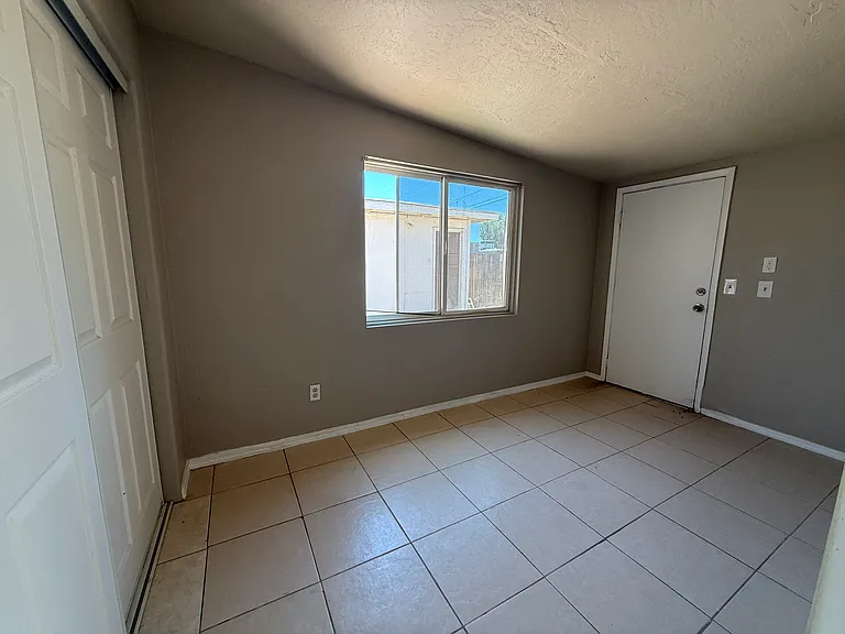 8116 N 29th Dr — Photo 11