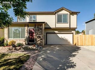 2470 Lyncrest Dr, Colorado Springs, CO 80918