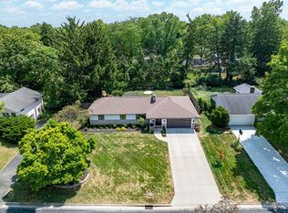 2111 Nayland Rd, Columbus, OH 43220