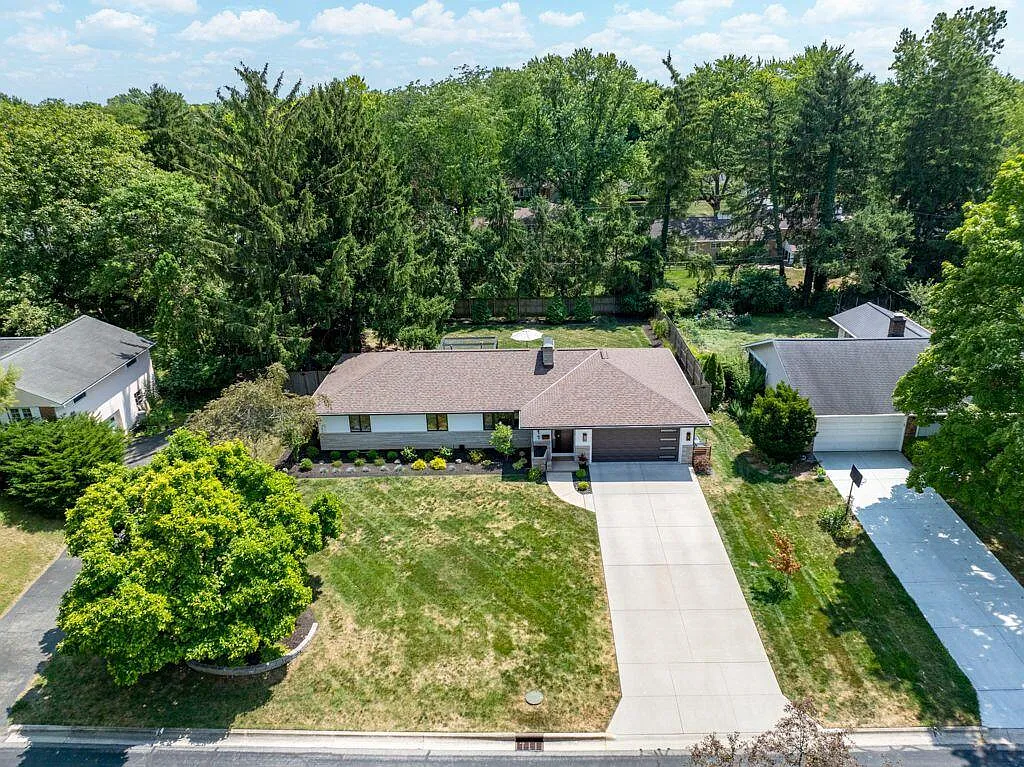 2111 Nayland Rd photo 1