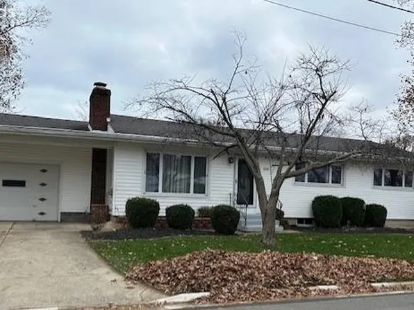 208 Woodside Ave, Huron, OH 44839