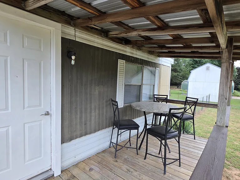 334 Meadowlark Rd — Photo 5