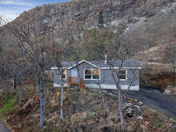 4555 Basalt St, The Dalles, OR 97058