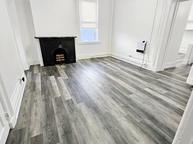 303 E Washington St #5 — Photo 6