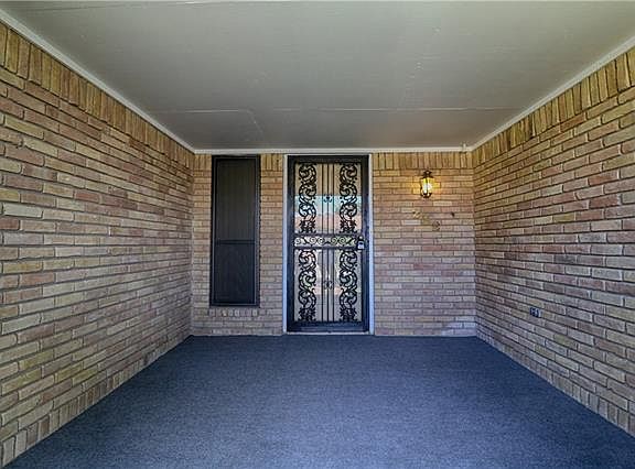 3rd image of 232 Lansford Dr