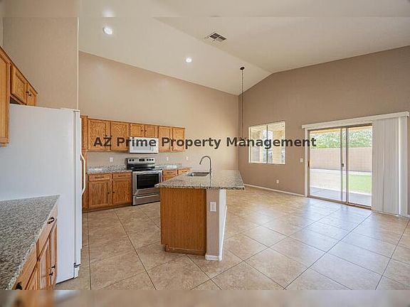 5th image of 6086 S Pearl Dr