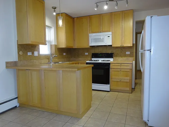 2 bed, $1,775 — Photo 4