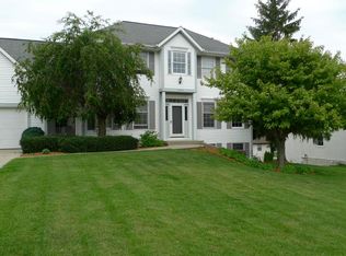 3269 Nobb Hill Dr, Hudsonville, MI 49426