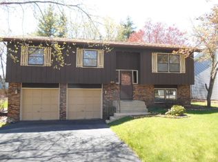 2609 Jonathan Rd, McHenry, IL 60050